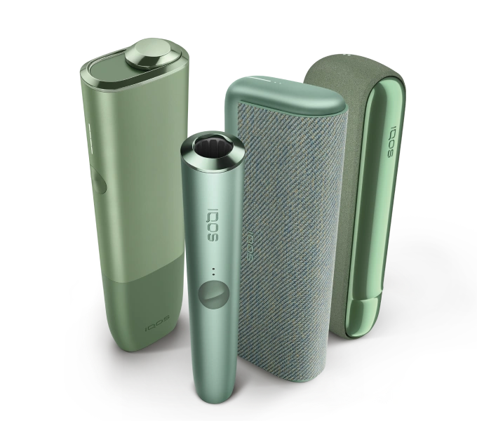 IQOS ILUMA devices in Green Moss and Jade Green colors