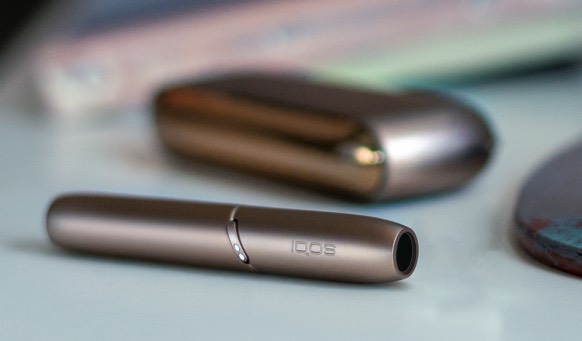 IQOS 3 Holder and Charger