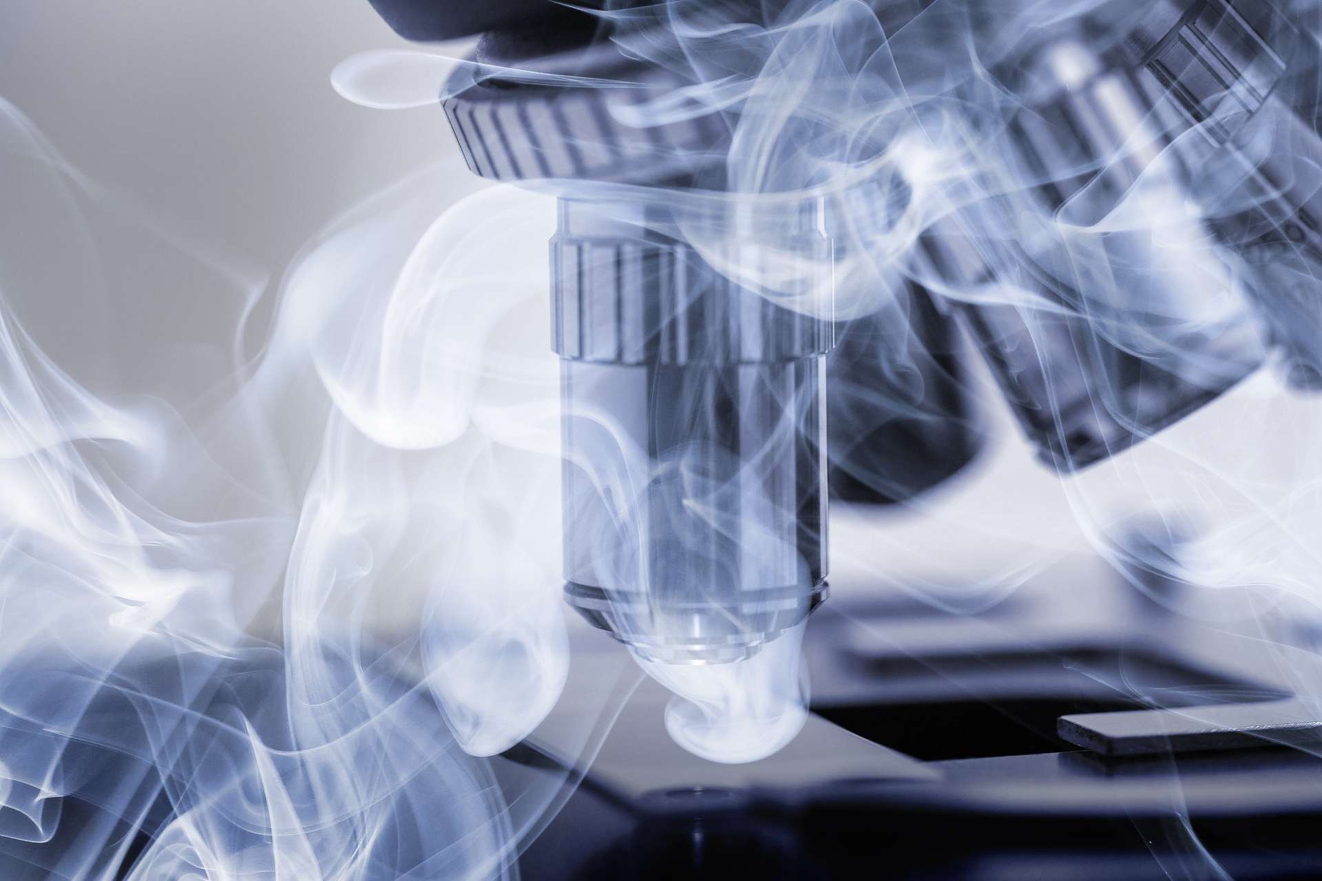 microscope with smoke