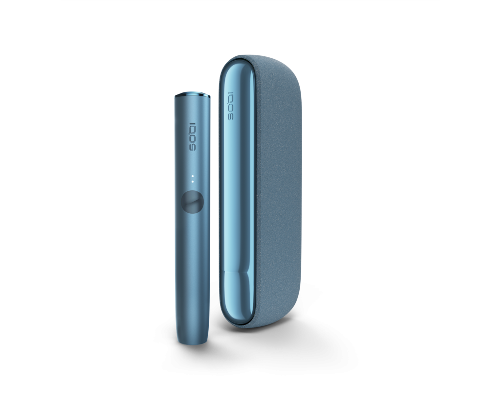 IQOS ILUMA device in Azure Blue color