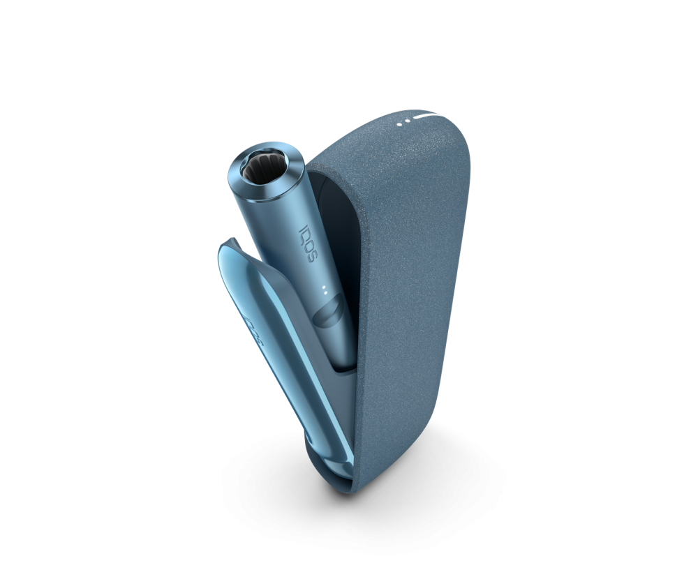 IQOS ILUMA holder inside the device with open doors in Azure Blue color