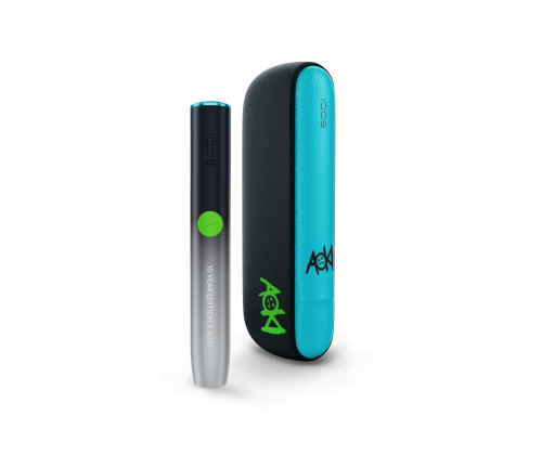 IQOS ILUMA x Steve Aoki nugarėlė Shining Blue spalvos